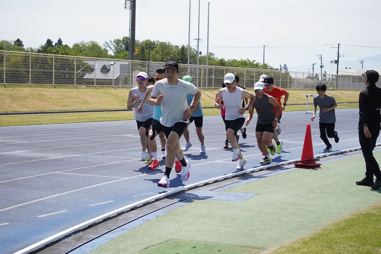3000m タイムトライアル 長井市陸上競技場