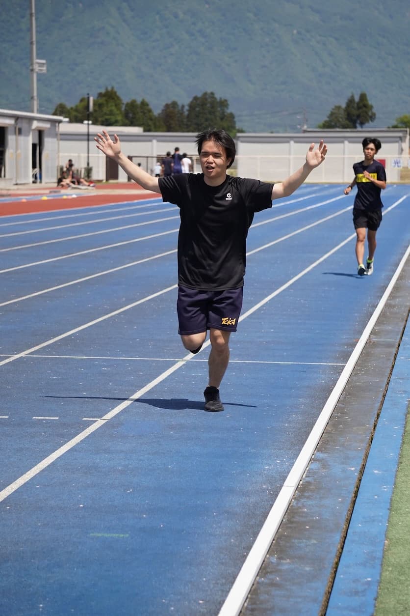3000m タイムトライアル 長井市陸上競技場